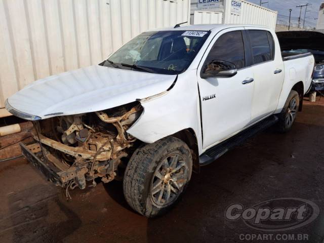 2017 TOYOTA HILUX CD 