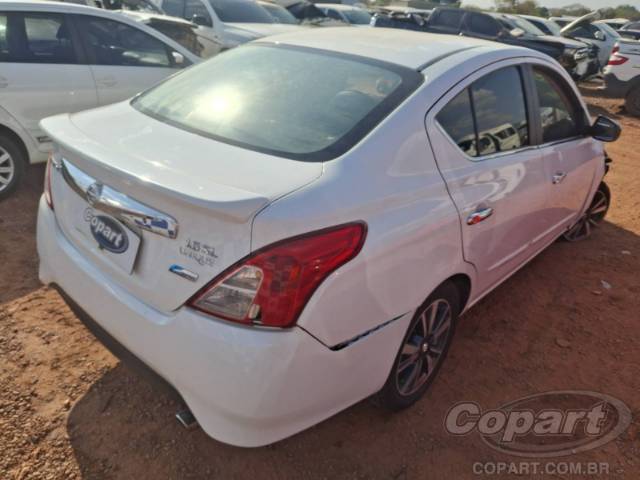 2018 NISSAN VERSA 