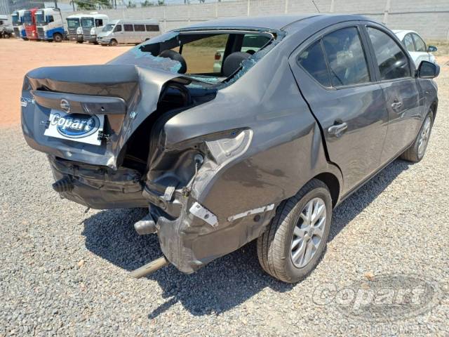 2019 NISSAN VERSA 
