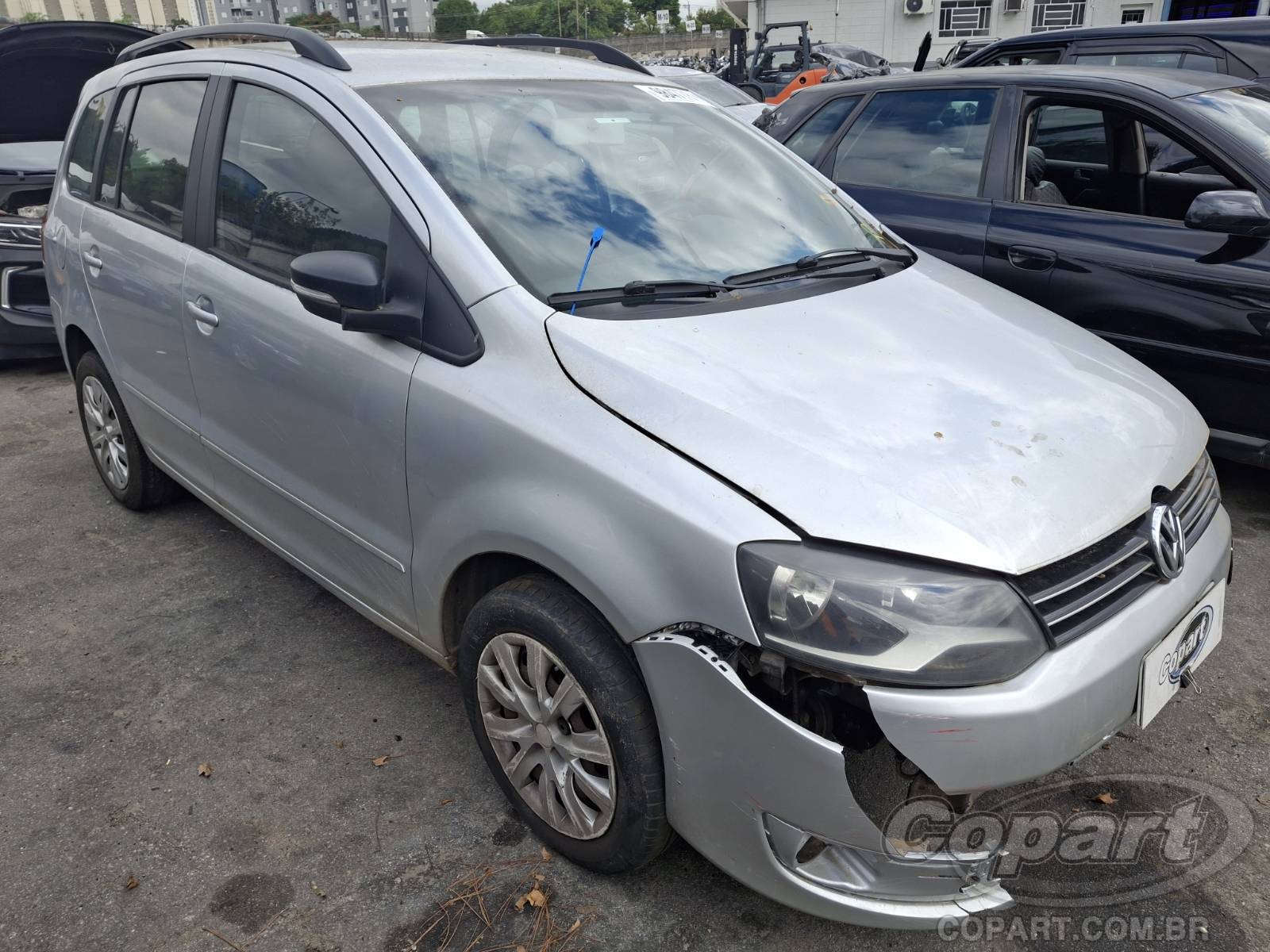 Veículo VW - VolksWagen Spacefox Volkswagen SpaceFox Trend 1.6 Total Flex 2012 Colisão Média Monta 2012 em leilão