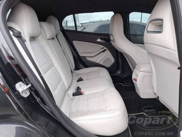 2015 MERCEDES BENZ GLA 