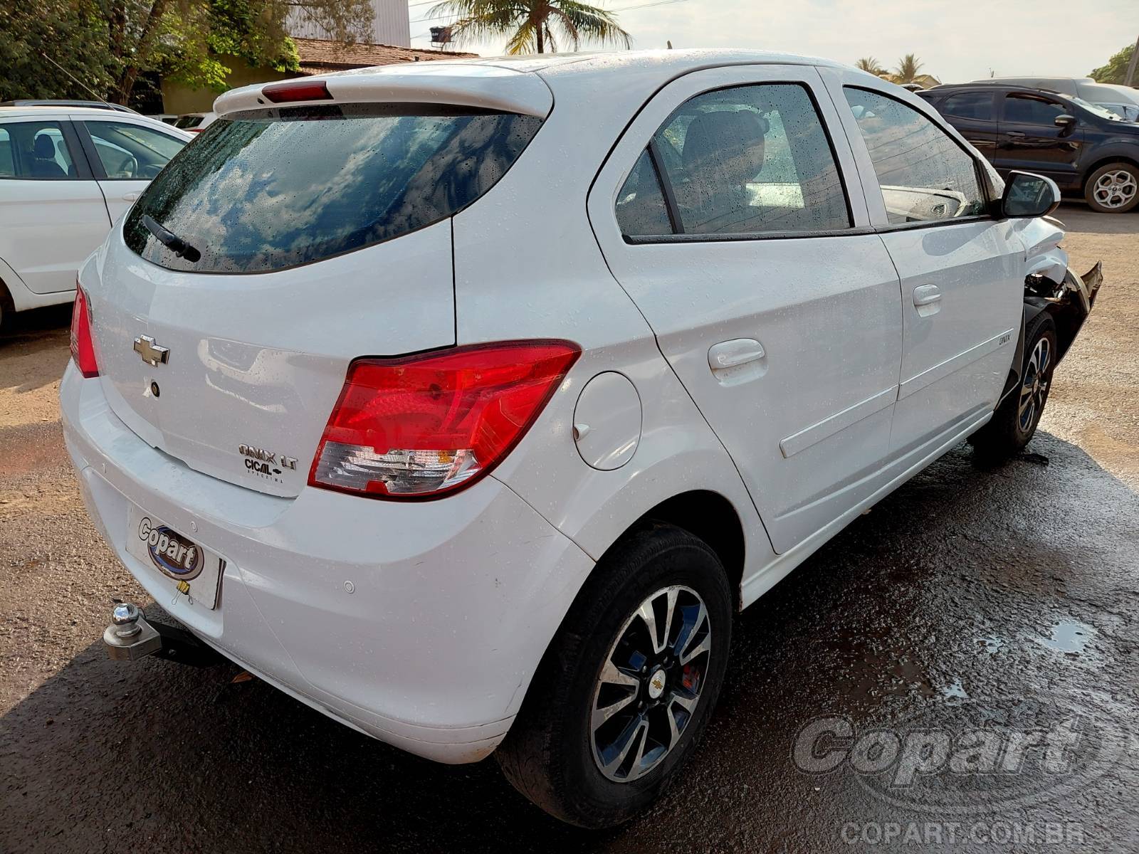 2015 CHEVROLET ONIX — foto 4 de 10