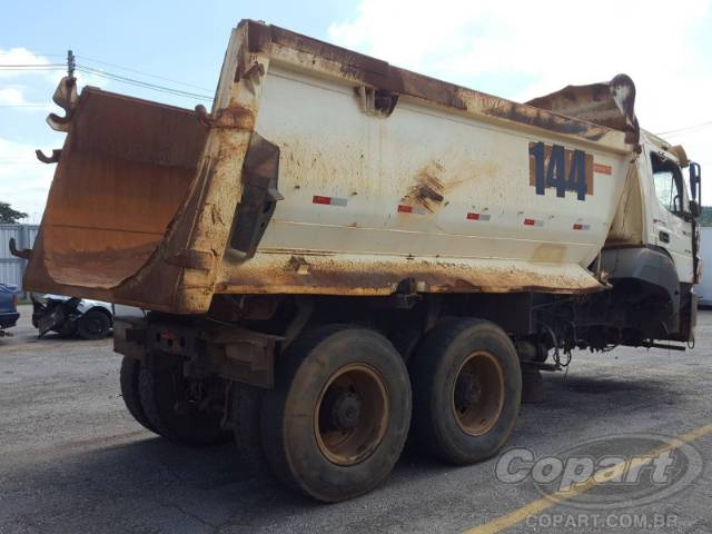 2014 MERCEDES BENZ AXOR 