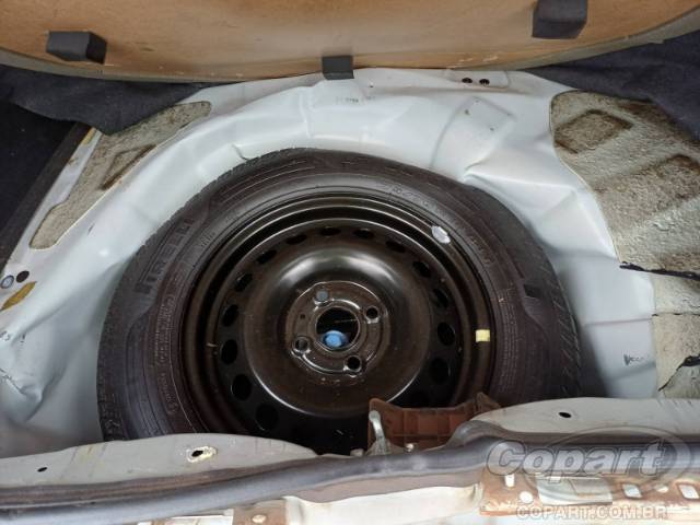 2014 HYUNDAI HB20S 