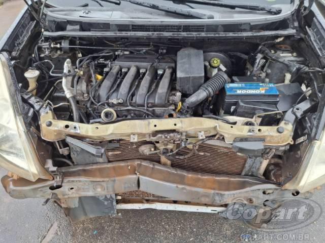 2010 NISSAN LIVINA 