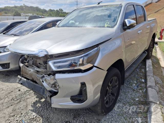 2024 TOYOTA HILUX CD 