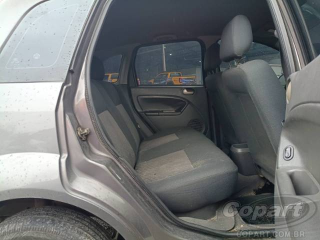 2003 FORD FIESTA 