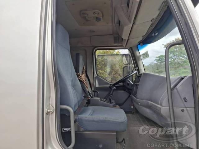 2011 VOLVO VM 