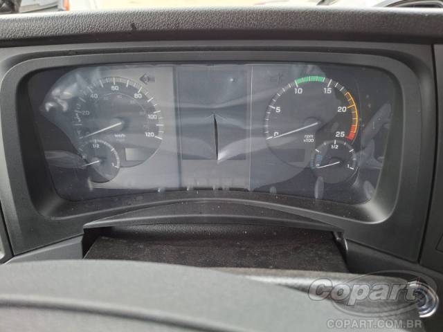 2025 MERCEDES-BENZ Arocs 