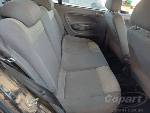 2010 VOLKSWAGEN VOYAGE 