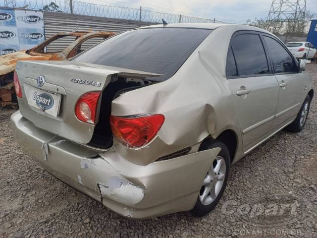 2004 TOYOTA COROLLA 