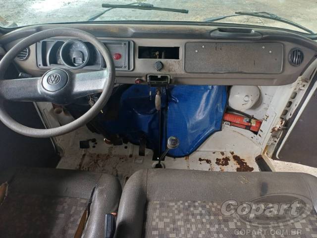 2009 VOLKSWAGEN KOMBI 