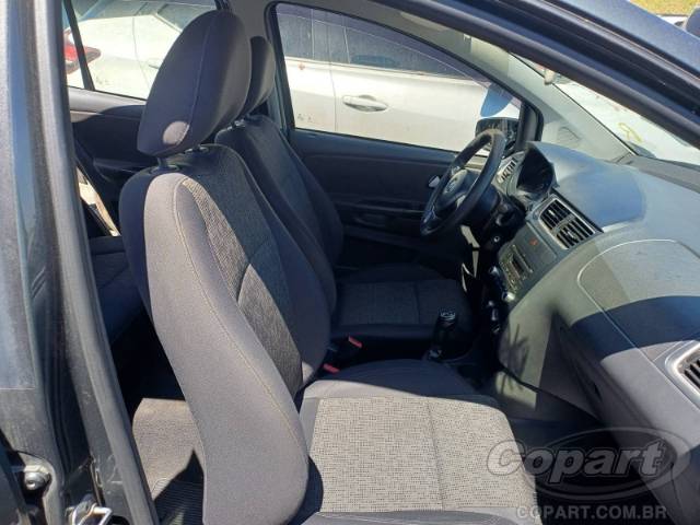 2013 VOLKSWAGEN FOX 
