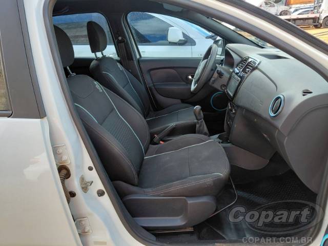 2017 RENAULT SANDERO 