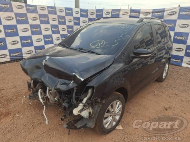 2011 VOLKSWAGEN SPACEFOX 