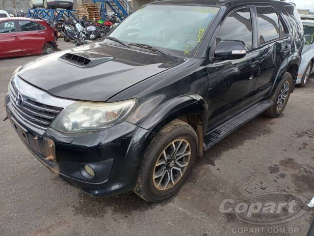 2014 TOYOTA HILUX SW4 