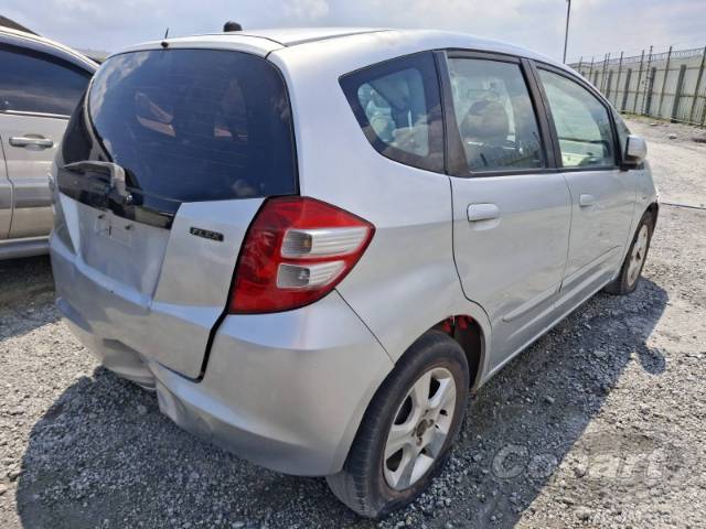 2010 HONDA FIT 