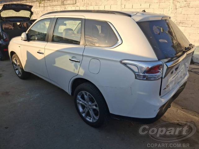 2014 MITSUBISHI OUTLANDER 