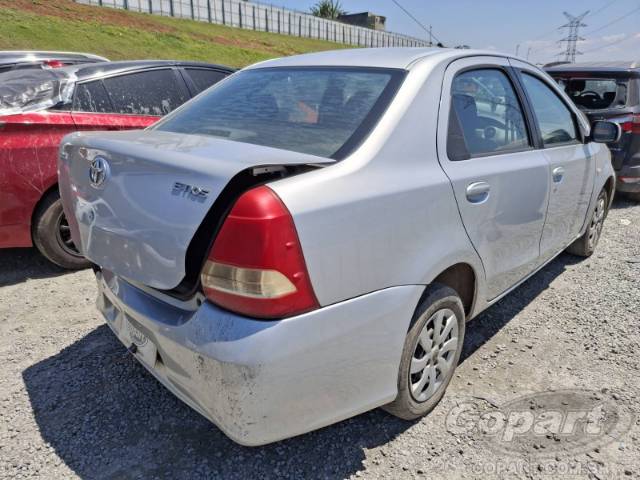 2013 TOYOTA ETIOS SEDA 