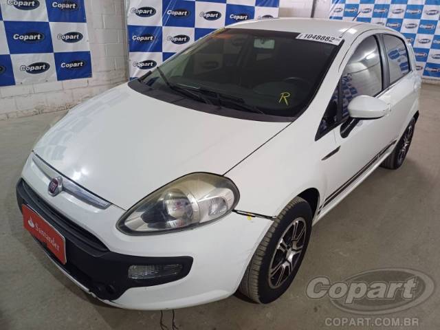 2015 FIAT PUNTO 