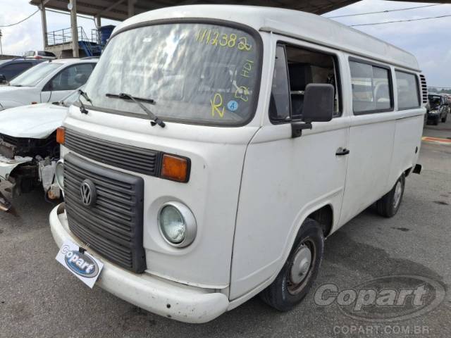 2011 VOLKSWAGEN KOMBI 