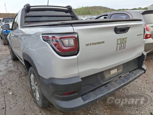 2021 FIAT STRADA 