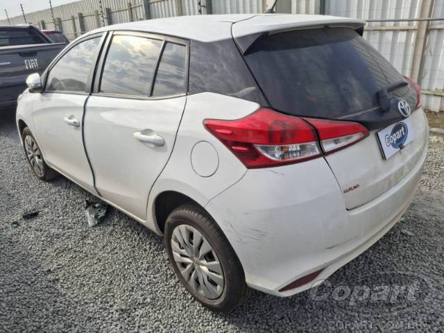 2023 TOYOTA YARIS 