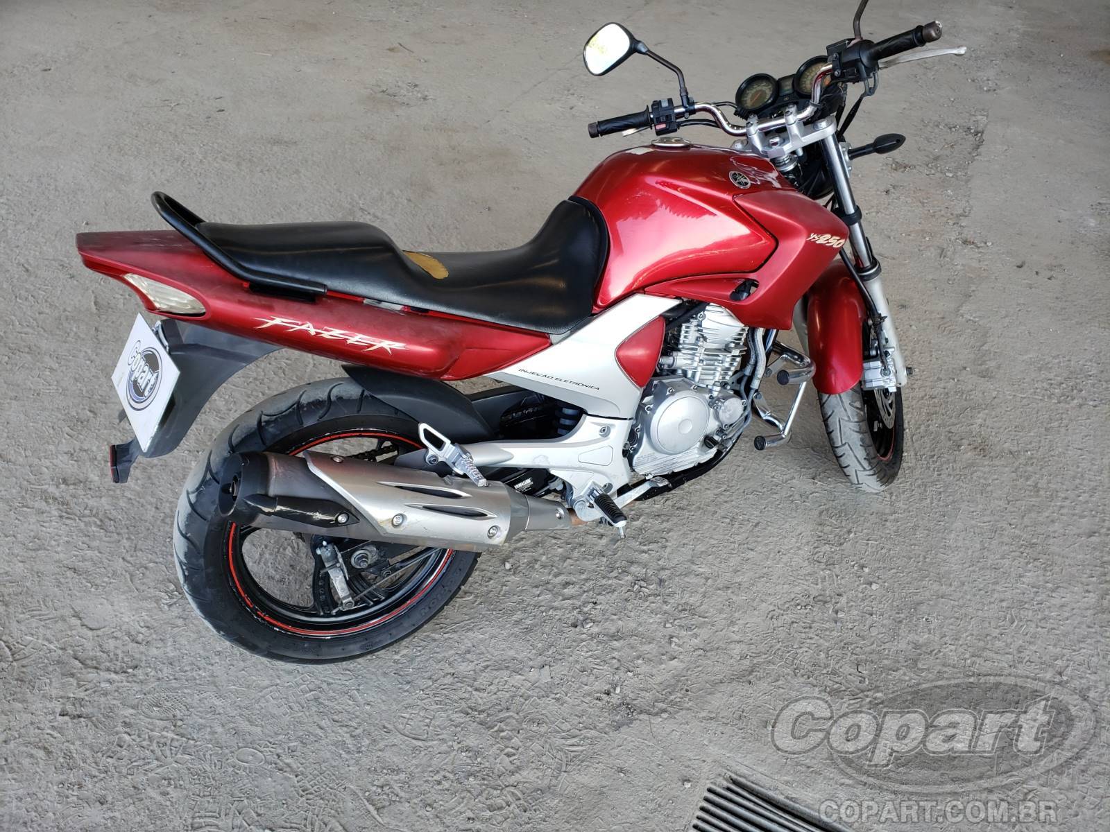 Foto 4: 2010 YAMAHA FAZER