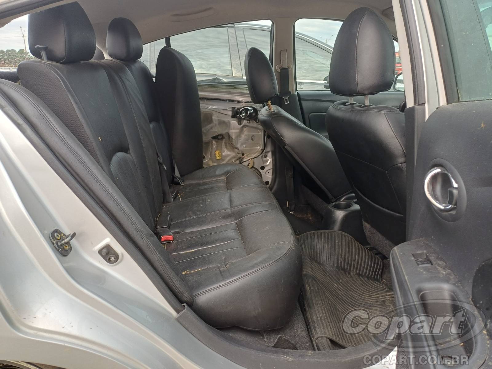 2018 NISSAN VERSA — foto 6 de 10