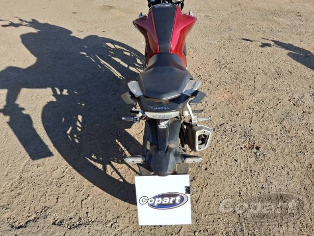 2026 HONDA CB 300F 