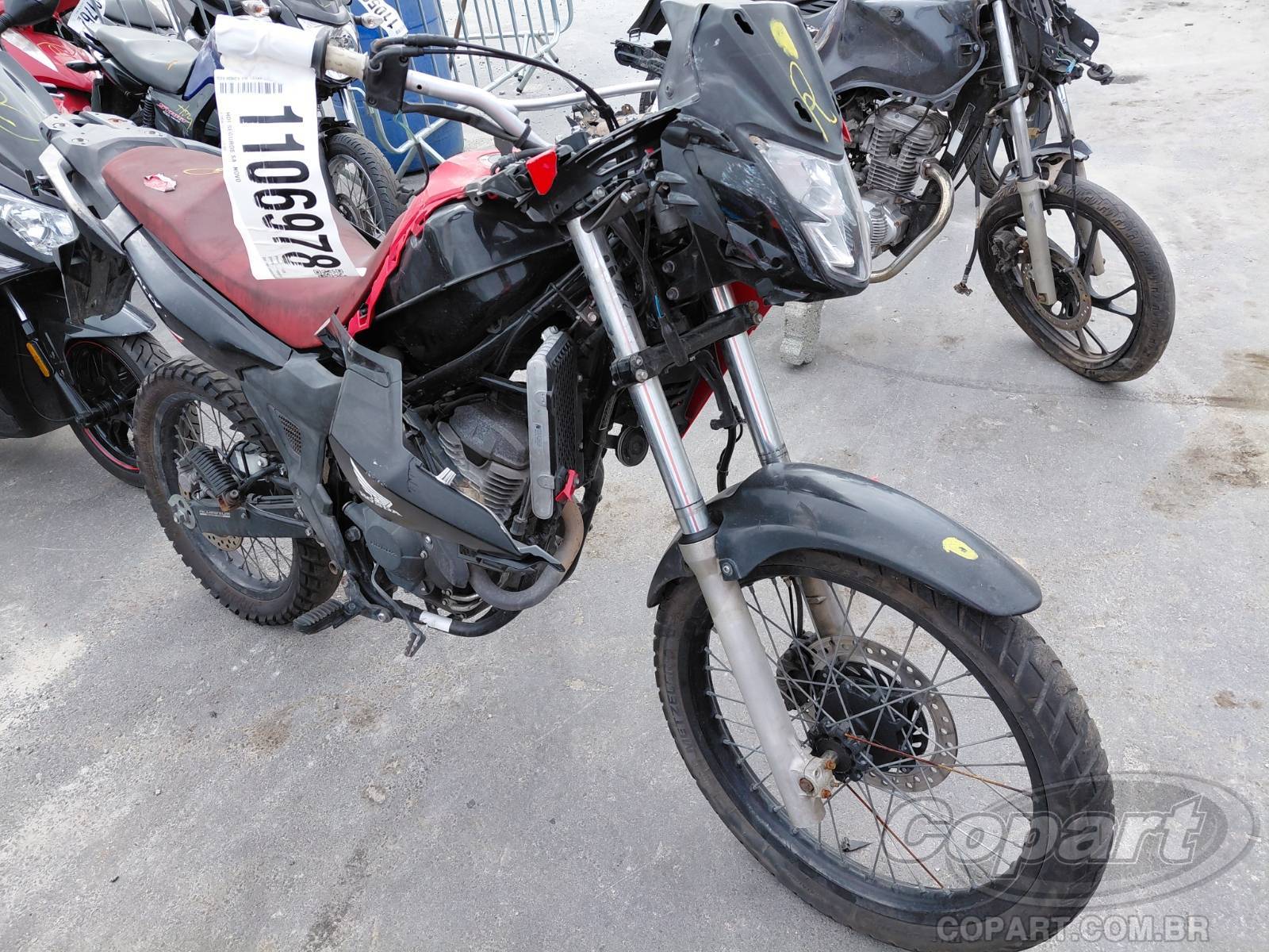 HONDA XRE SAHARA 300 2024