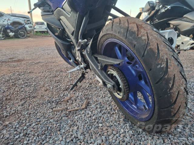 2025 YAMAHA YZF R15 