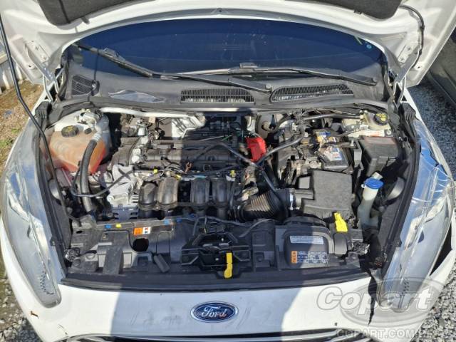 2015 FORD FIESTA 