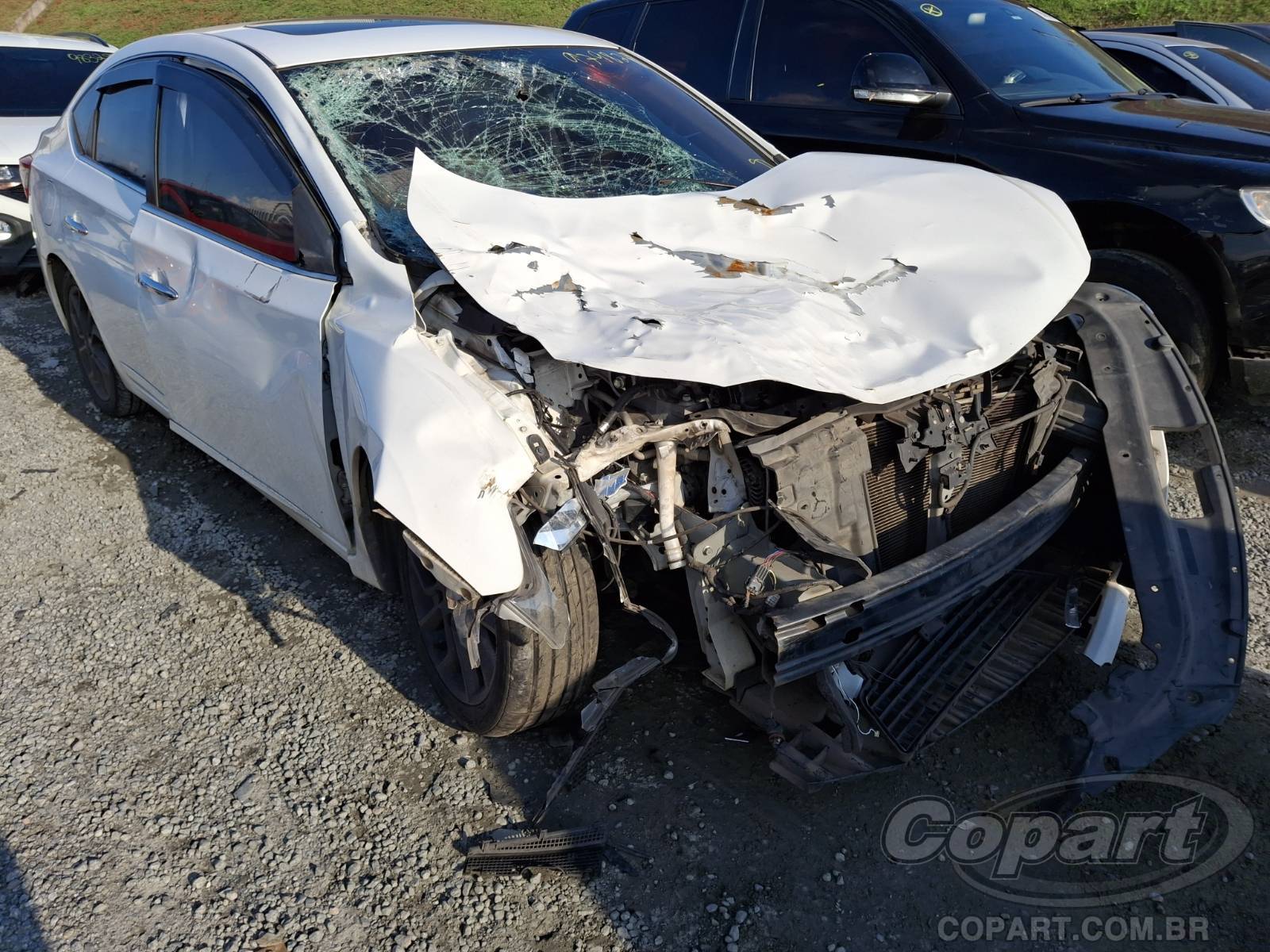 Veículo Nissan Sentra Nissan Sentra Unique CVT 2.0 16V FlexStart 2016 Colisão Média Monta 2016 em leilão
