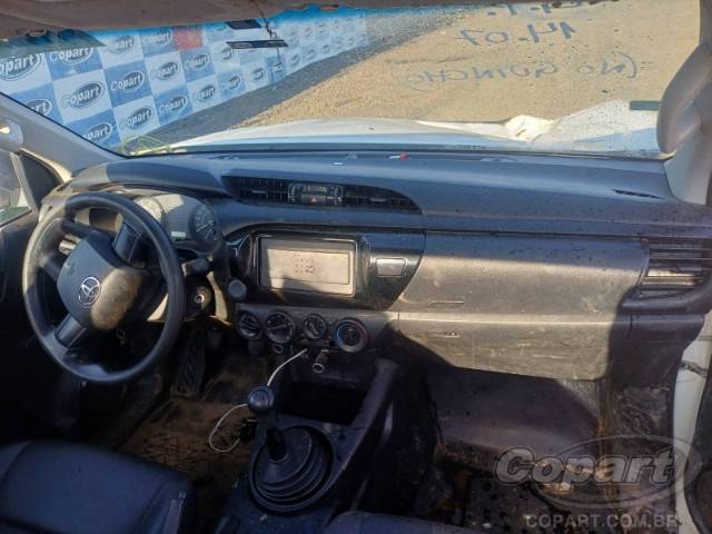 2024 TOYOTA HILUX CS 
