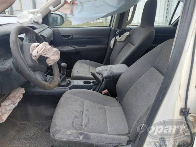 2024 TOYOTA HILUX CD 