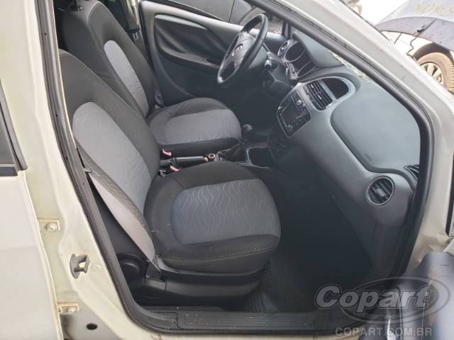 2016 FIAT PUNTO 