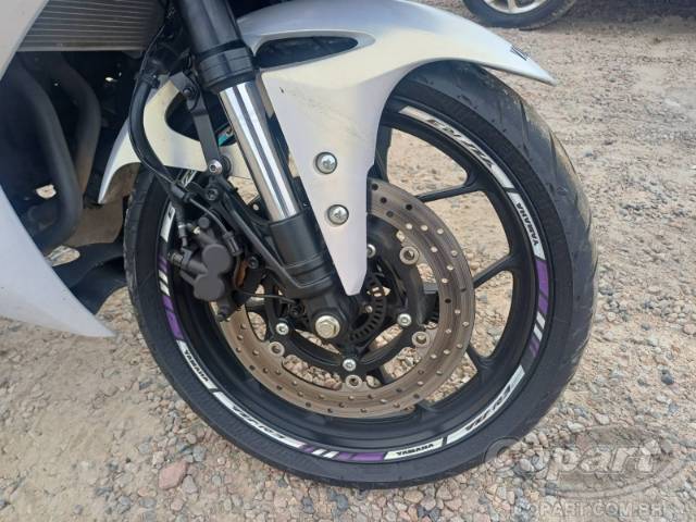 2026 YAMAHA YZF R3 