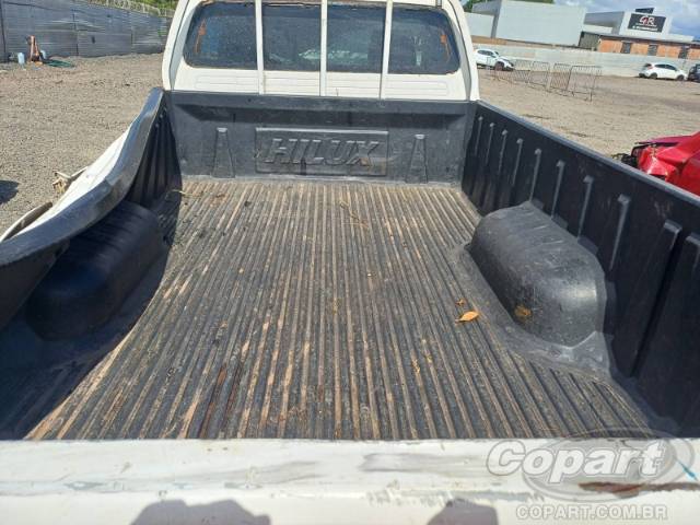 2013 TOYOTA HILUX CS 