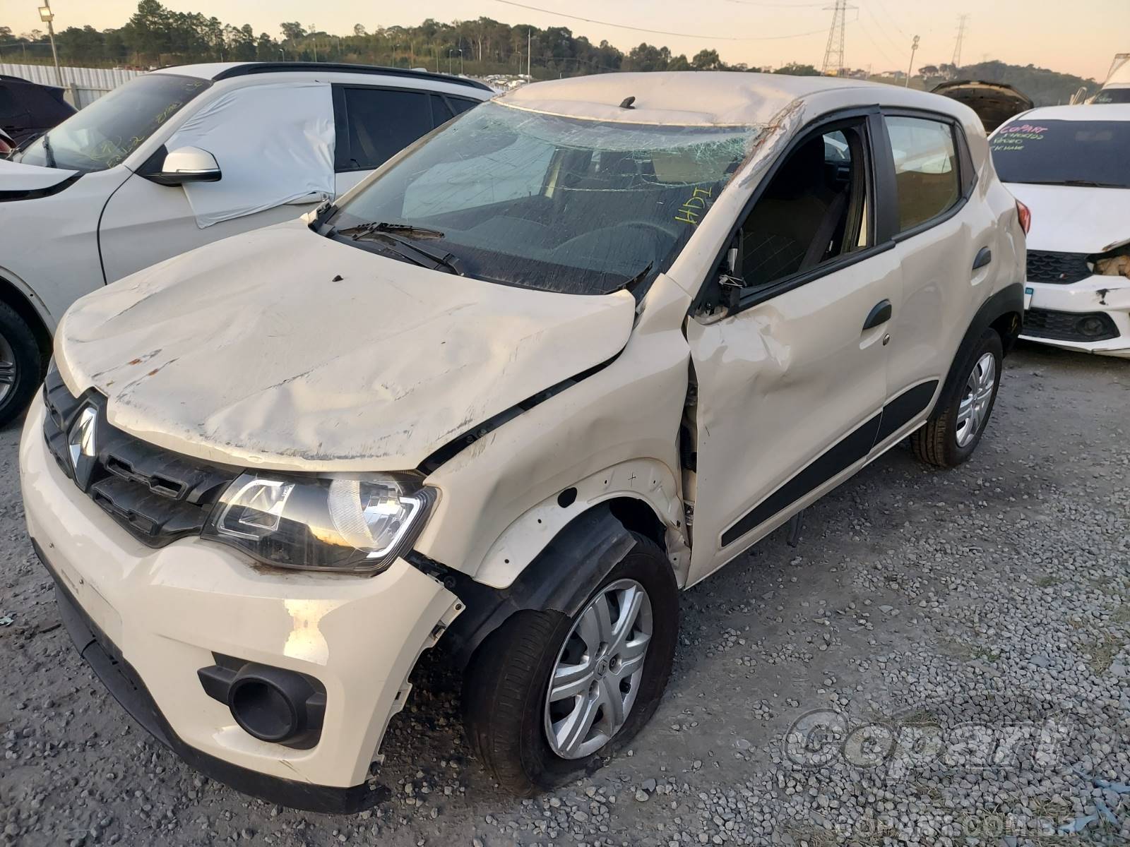 Foto 2: 2020 RENAULT KWID KWID ZEN 1.0 SCE