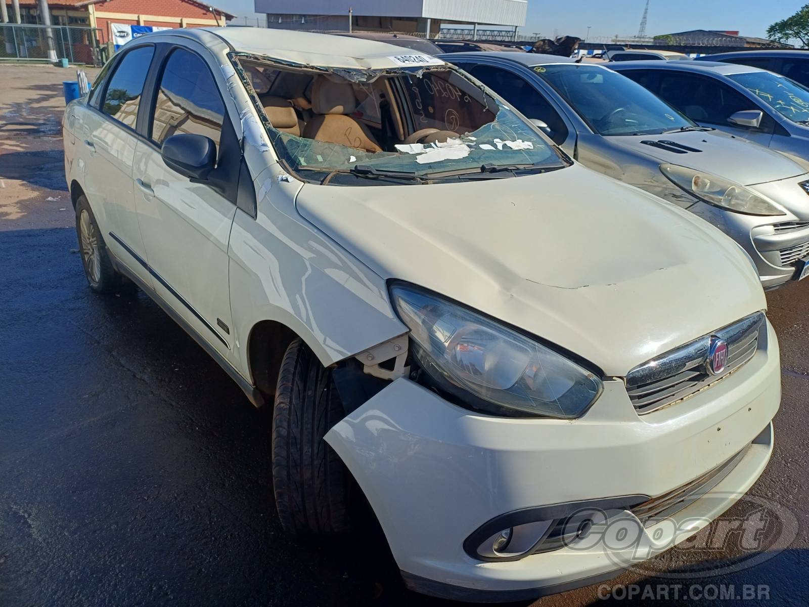 Veículo Fiat Grand Siena Fiat Grand Siena Essence 1.6 16V E.TORQ 2015 2015 em leilão
