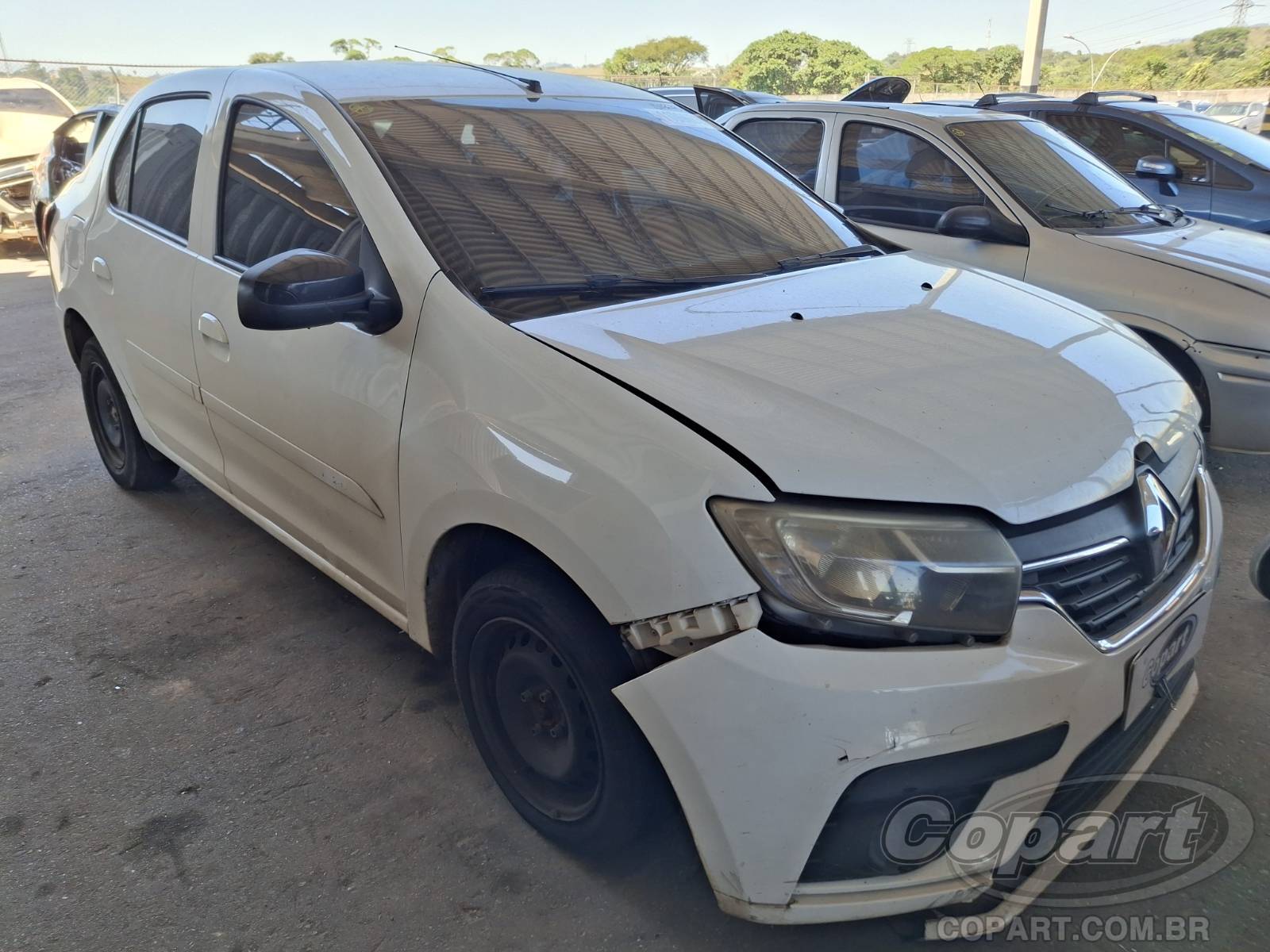 Renault Logan 2023