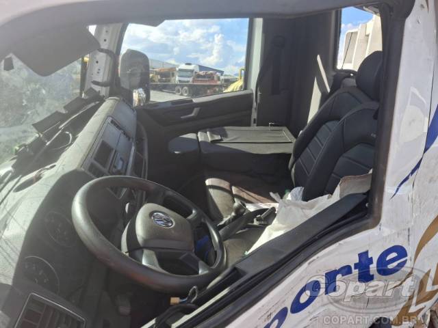 2025 VOLKSWAGEN DELIVERY 