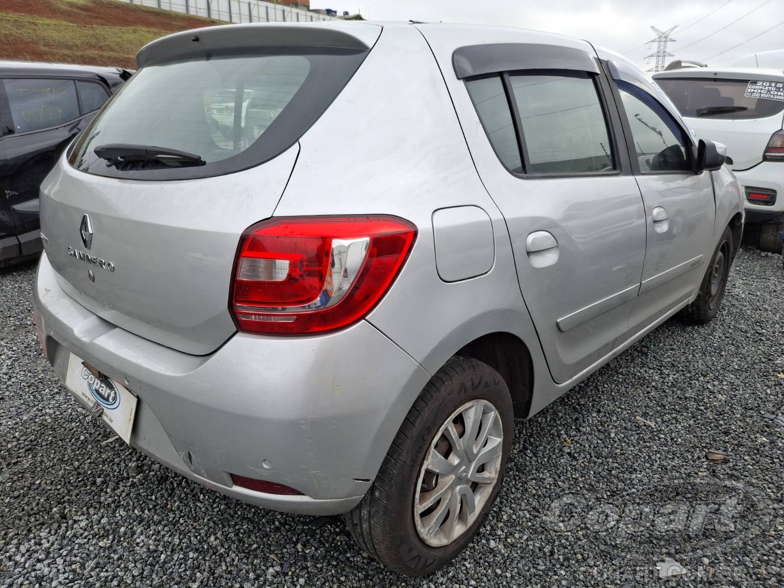 2016 RENAULT SANDERO — foto 4 de 15