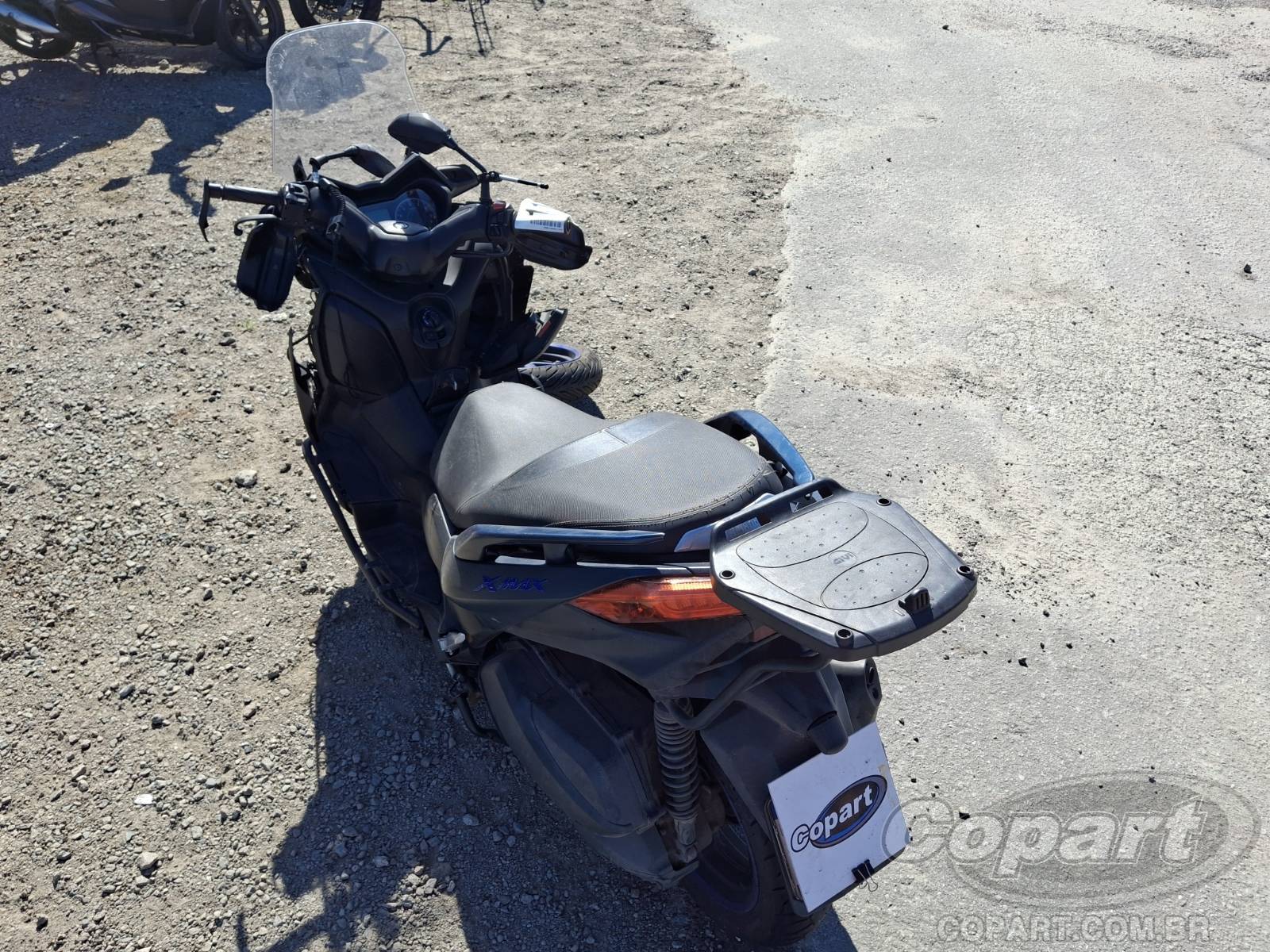 2024 YAMAHA XMAX — foto 3 de 10