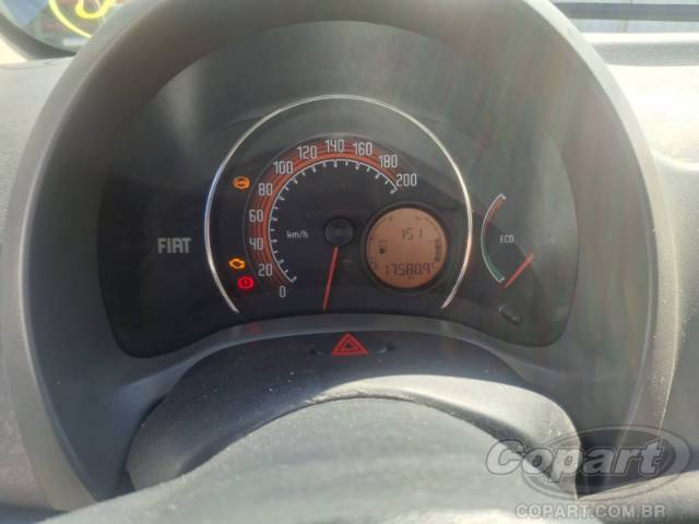 2015 FIAT UNO 