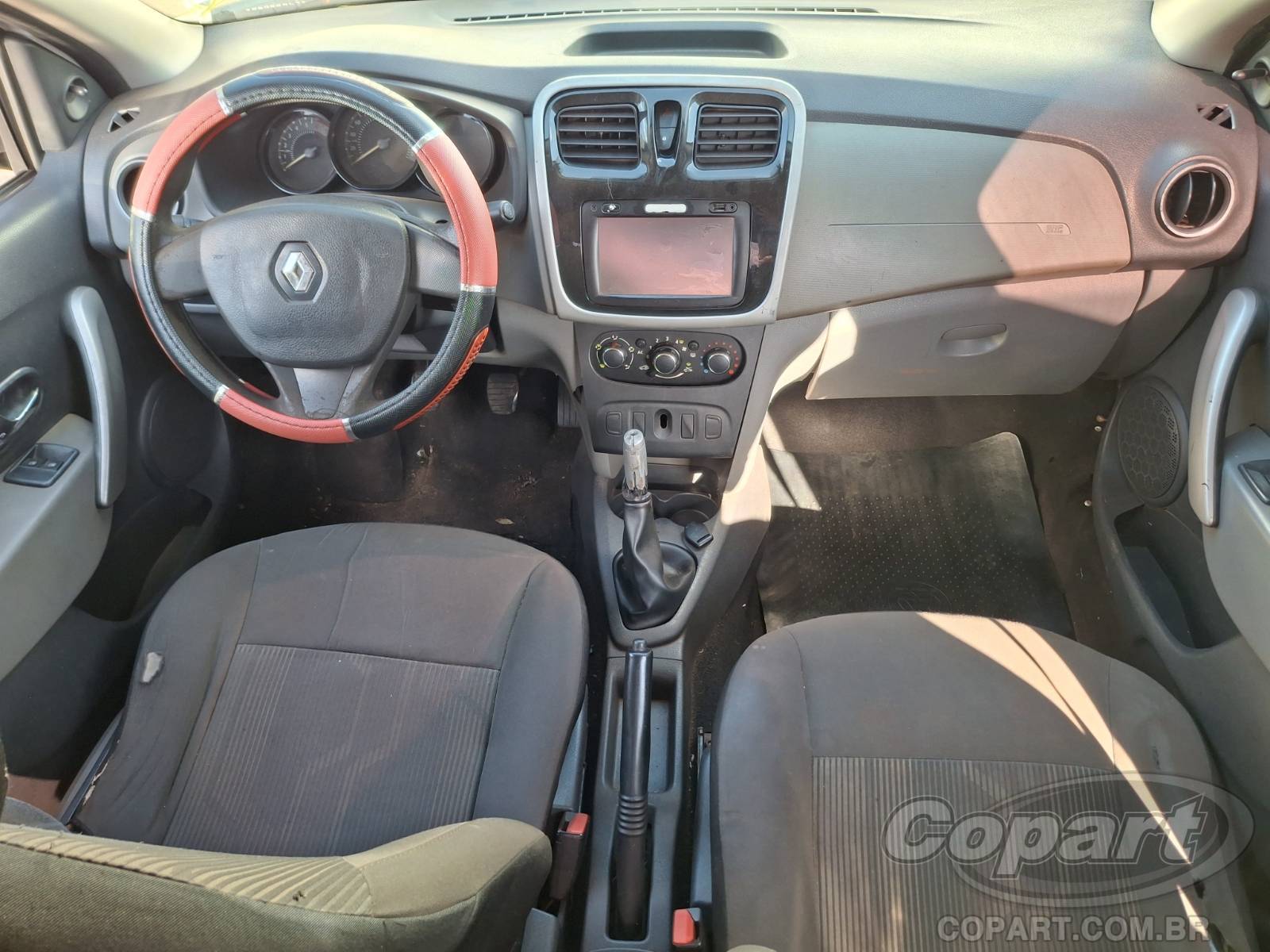 2015 RENAULT LOGAN — foto 9 de 10