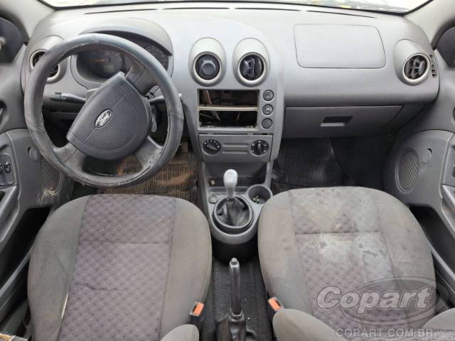 2005 FORD FIESTA 