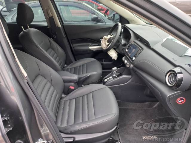 2025 NISSAN Kicks Play 