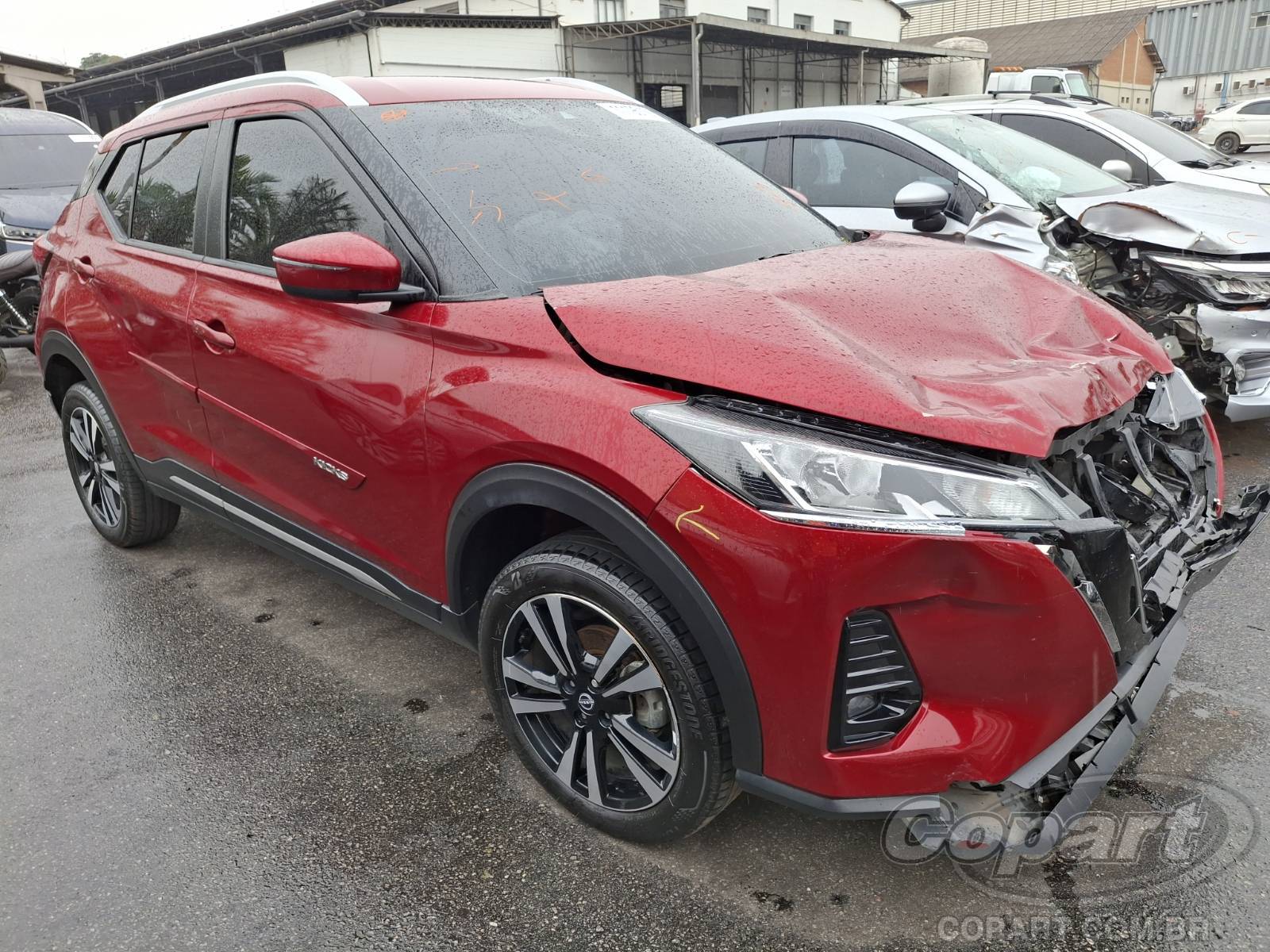 NISSAN KICKS PLAY 2025